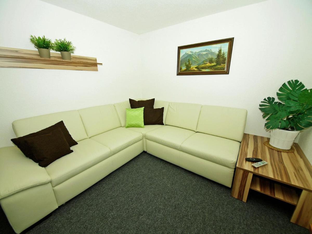 Spacious Holiday Home In Kappl With Terrace ภายนอก รูปภาพ