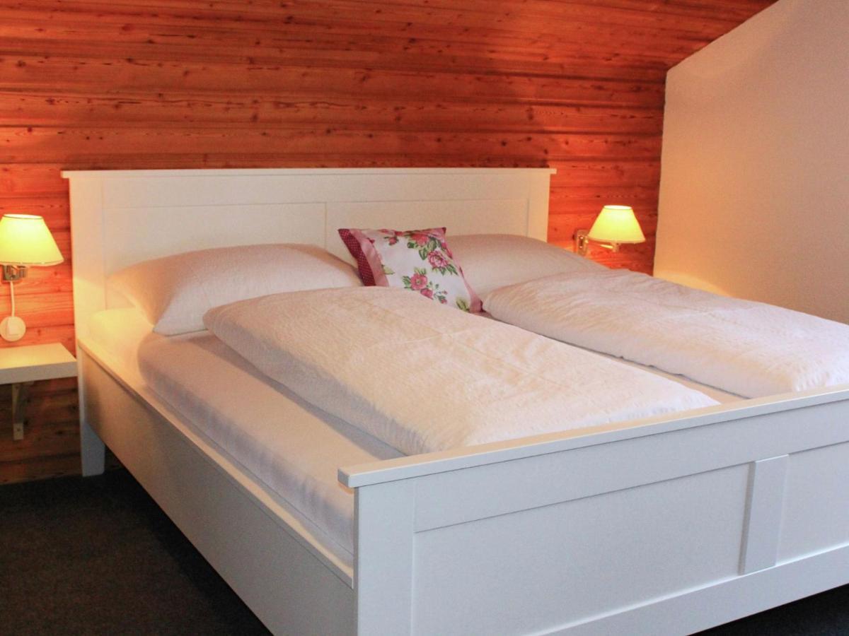 Spacious Holiday Home In Kappl With Terrace ภายนอก รูปภาพ