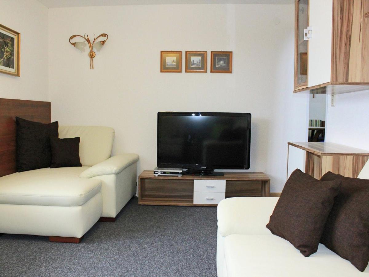 Spacious Holiday Home In Kappl With Terrace ภายนอก รูปภาพ