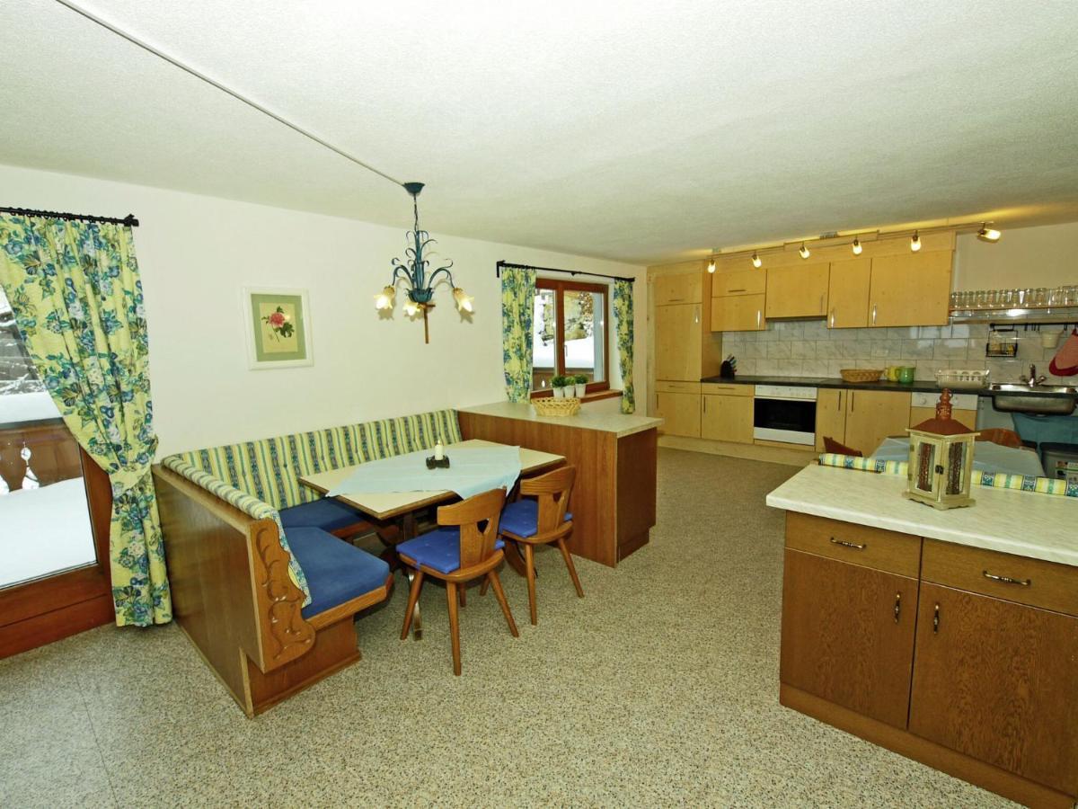 Spacious Holiday Home In Kappl With Terrace ภายนอก รูปภาพ
